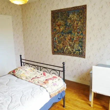 House : Maison Individuelle De Plain-pied - 3 Chambres - Dans Quartier Calme * Royan